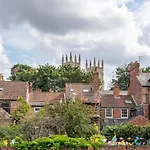 The Quadrant - The Ruskin Suite